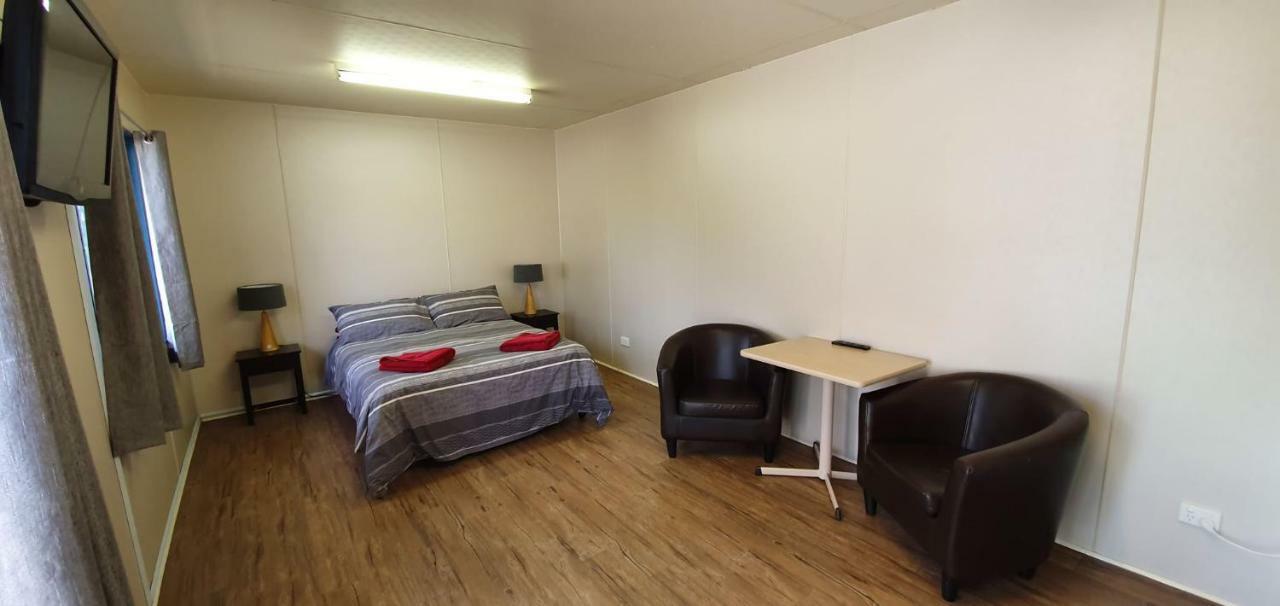 Pinjarra Caravan Park And Cabins Exterior foto